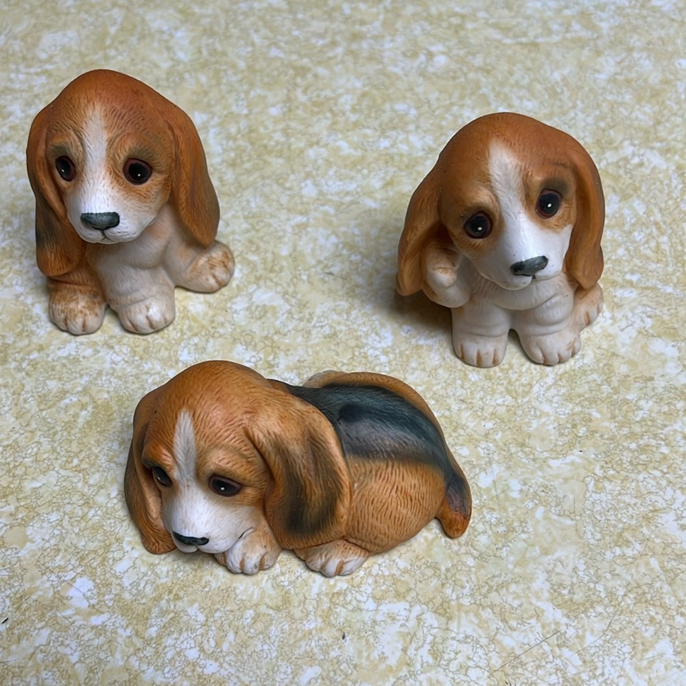 Homco Brown and White Ceramic Puppy Figurine Set